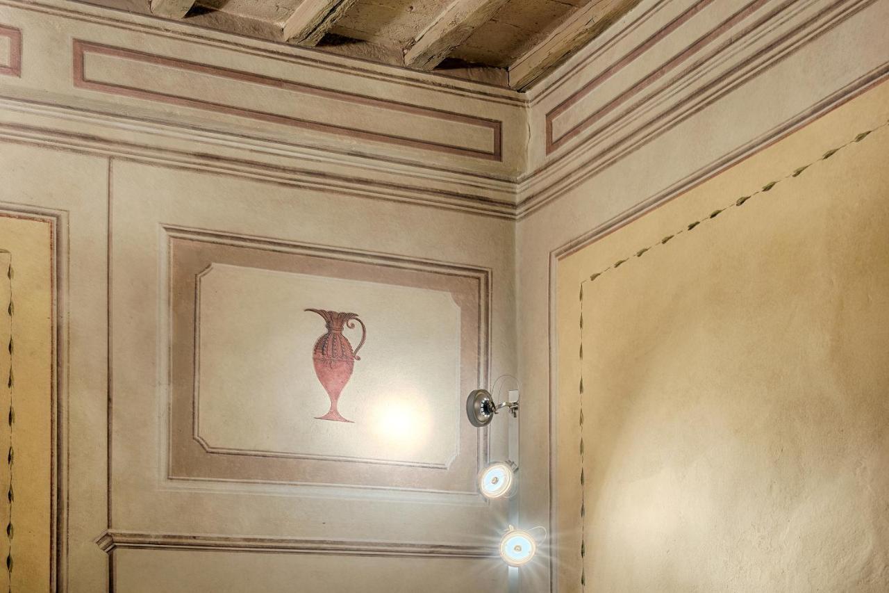Bed and Breakfast Residenza D'Epoca Le Aquile Siena Exterior foto