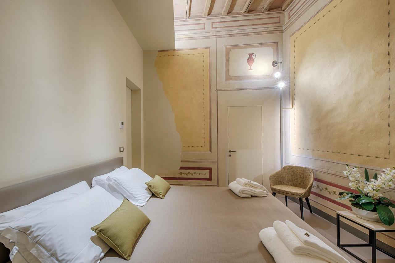 Bed and Breakfast Residenza D'Epoca Le Aquile Siena Exterior foto